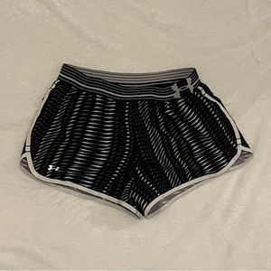 Under Armour - Women’s Medium Athletic Running Shorts